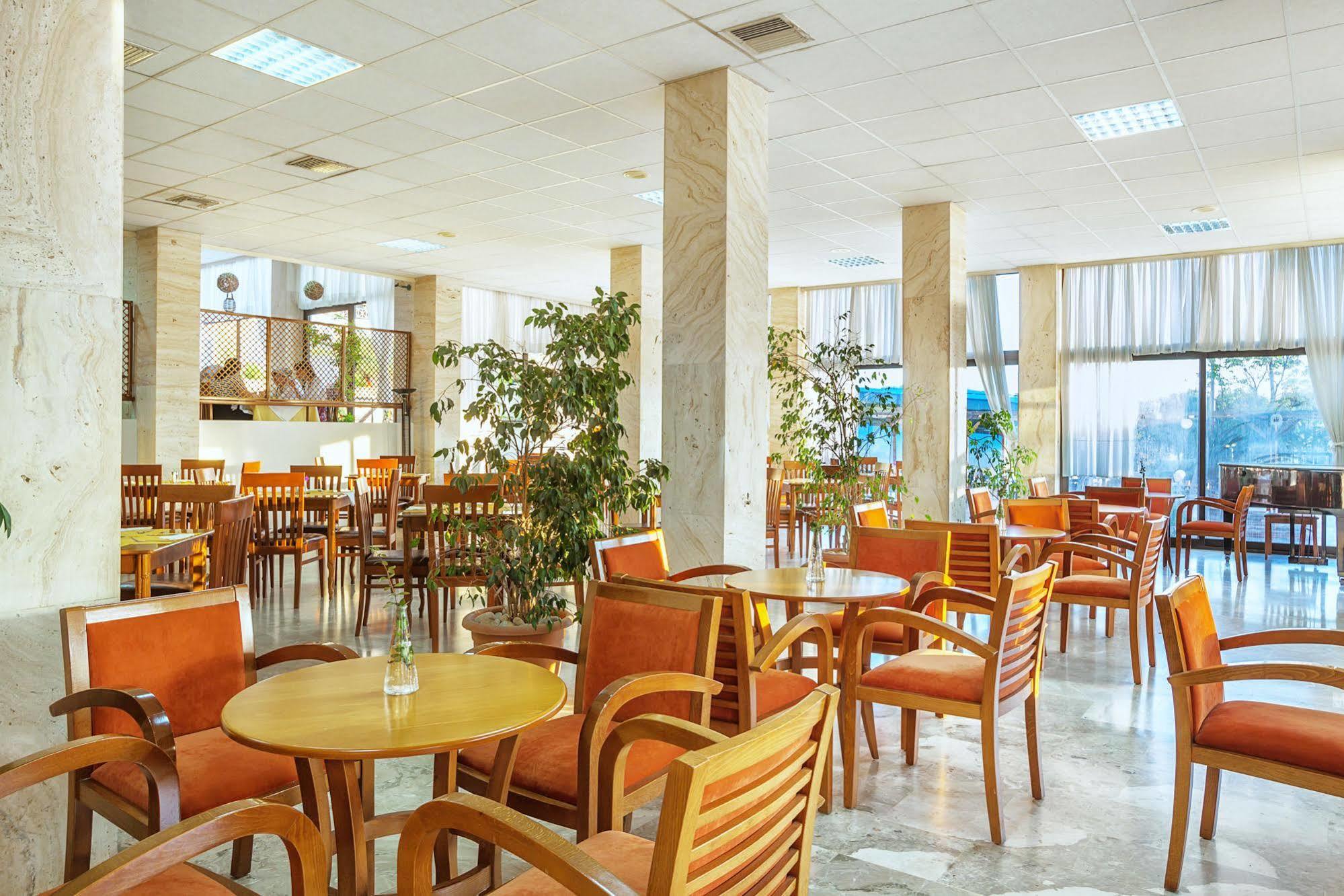Xenios Theoxenia Hotel Ouranoupoli Extérieur photo